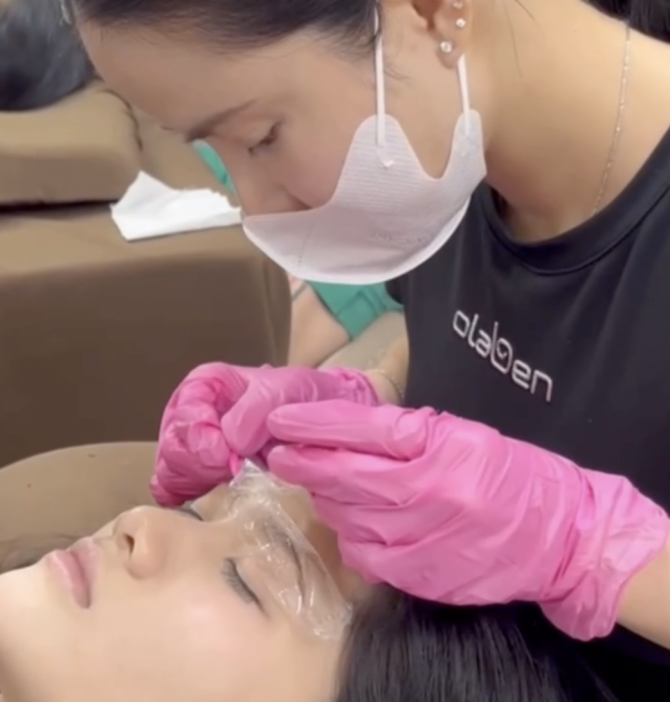 Đôi mắt là cửa sổ tâm hồn, còn chân mày chính là điểm nhấn tạo nên thần thái của bạn.